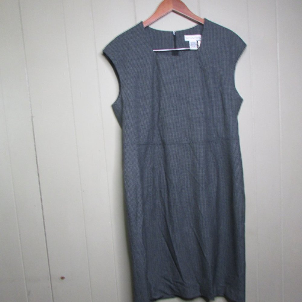 Doncaster Sleeveless Dress 14 Plaid Black